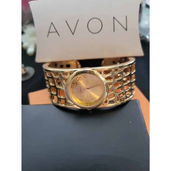 Avon Accessories - NOS Vintage AVON Silvertone Hinged Ladies Cuff Bracelet Watch